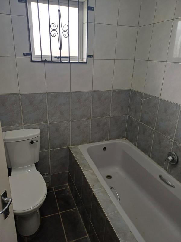 To Let 3 Bedroom Property for Rent in Haven Hills Eastern Cape